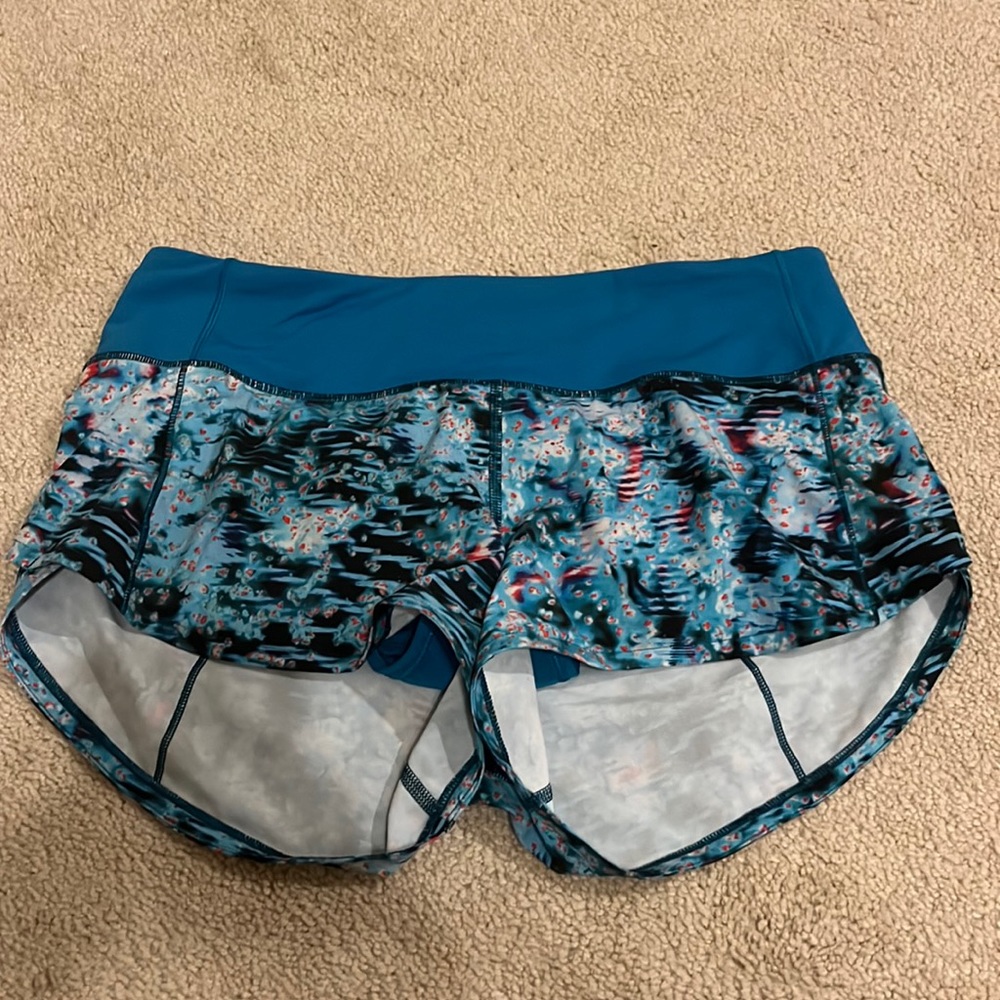Lululemon 2.5 size 4 Speed Ups.